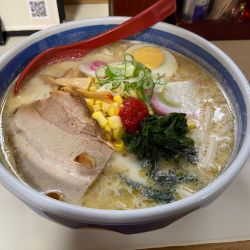 五目白みそらーめん(950円)