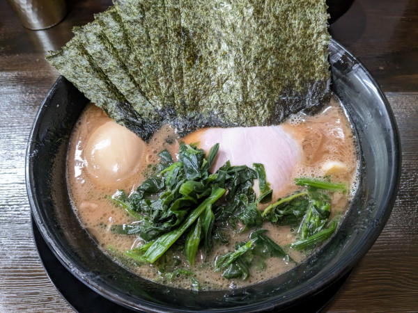 「ゆくるラーメン」@家系ラーメン ゆくる家の写真