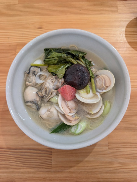 「広田産牡蠣はまぐり塩そば」@幻のタンポポ 寳登山参道本店の写真