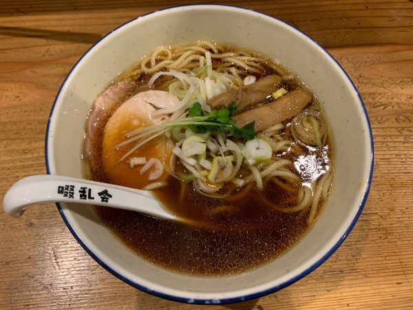 「ザ・正油ラーメン」@自家製麺 啜乱会の写真