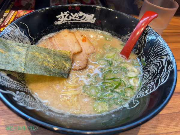 「元味ラーメン(860円)背脂並細麺」@ラー麺 ずんどう屋 草加VARIE店の写真