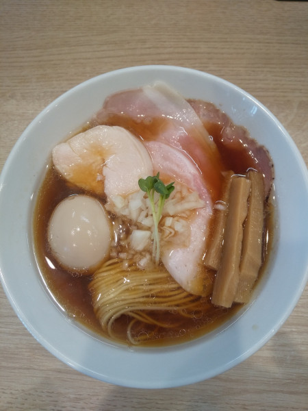 「味玉醤油らーめん」@麺屋 伊藤の写真