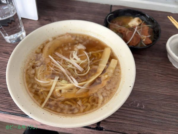 「中華そば(880円)、旭川もつ煮(550円)」@お酒と麺のたいくんちの写真