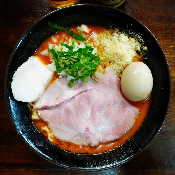 「【限定】トマトチーズ味噌ラーメン＋味玉＋ビール中瓶」@麺処 むら井の写真