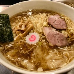 ワンタン麺  大盛