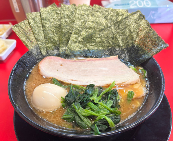 「のりたまラーメン」@王道家直伝 との丸家 八潮店の写真