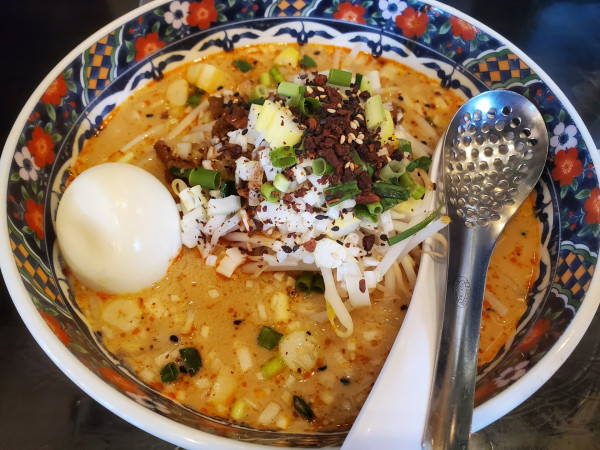 「担々麺+ゆで卵」@中華 担多香の写真