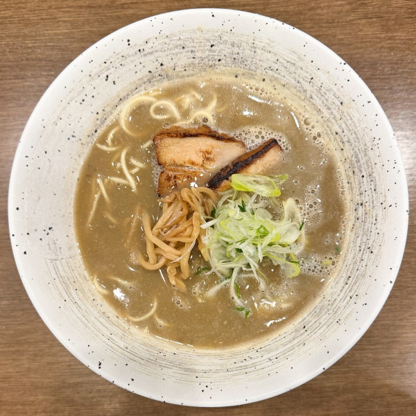 「濃厚豚骨」@麺屋 栩羚廚 中目黒店の写真