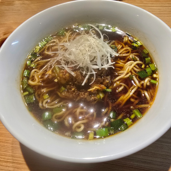 「台湾ラーメン 攻めた醤油」@さくら食堂の写真