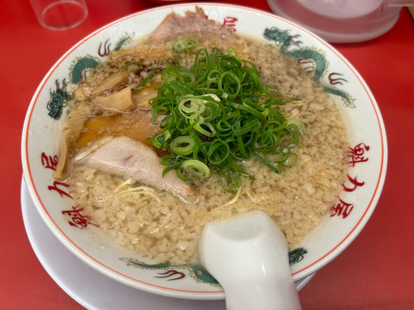 「特製醤油ラーメン（かため 多め）」@ラーメン魁力屋 霧が丘店の写真