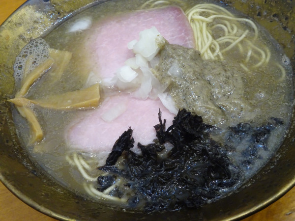 「煮干しそば 950円」@ど煮干し和渦製麺の写真