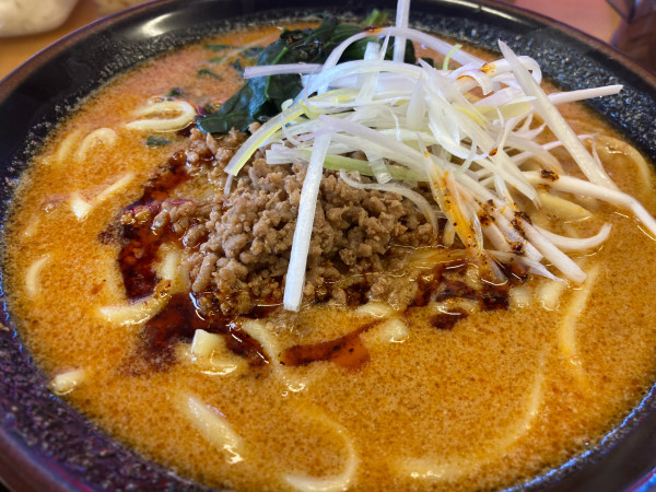 「担々麺+ランチタイムサービスライス」@横浜家系ラーメン 宮本商店 ひたちなか店の写真