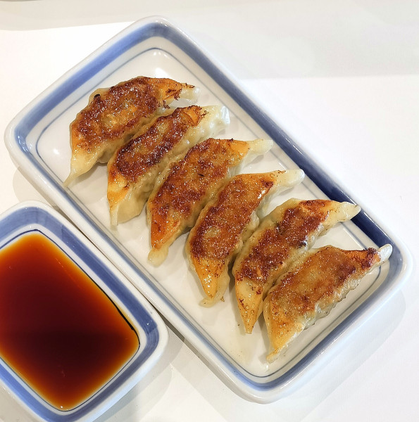 「セットぎょうざ5個 290円」@リンガーハット イオンモール大高店の写真