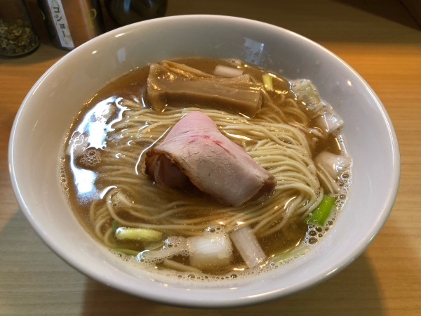 「魚介塩そば」@麺堂にしき 池袋西口店の写真