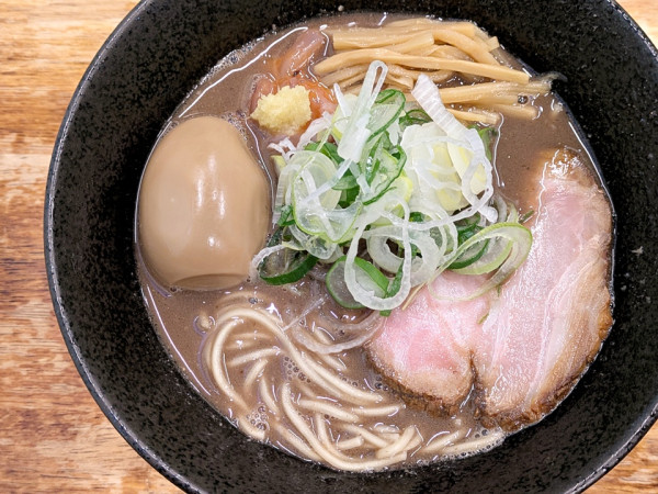 「味玉入りイカと煮干の中華そば」@錦糸町中華そば さん式の写真