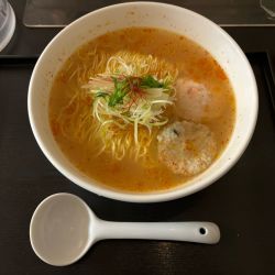 あら炊き辛塩らーめん（中辛）