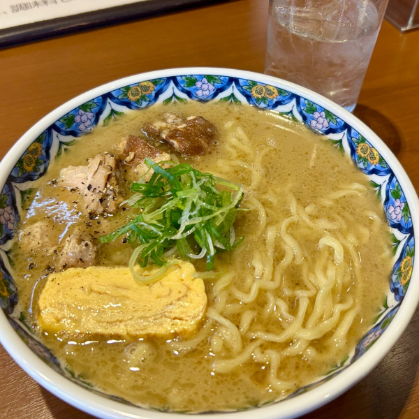 「中華そば＋琉球泡盛（水割り）」@中華そば 領寿庵の写真