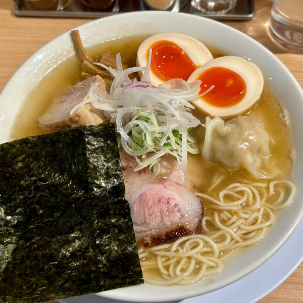 「特製中華そば（塩）」@中華そば やなぎやの写真