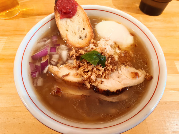 「タマネギヘッドバッド（温玉）」@タマネギヘッドバッドの写真