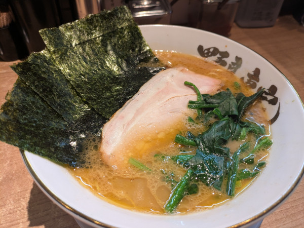 「ラーメン(並)1000円」@ラーメン 野良裏家の写真