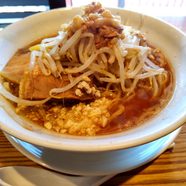 「ラーメン(¥980)」@マシマシらーめん 物語はここから始まるのだ。 大井競馬場前店の写真