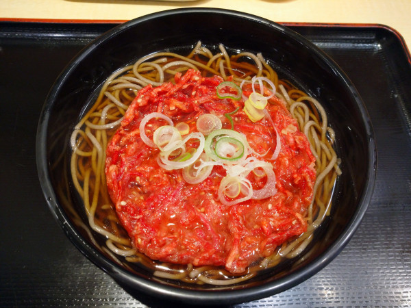 「紅生姜天そば（530円）」@よもだそば 日本橋店の写真