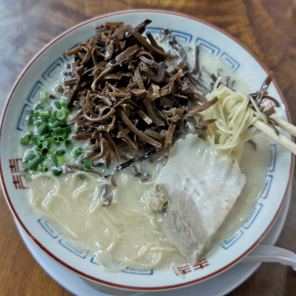 「キクラゲラーメン（1200円）、カレー味替玉（300円）」@博多元気一杯‼︎の写真