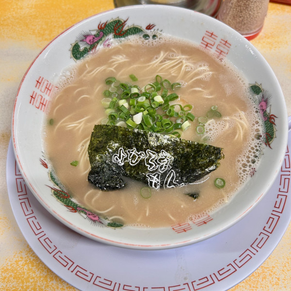 ラーメン(麺の固さ普通:870円)