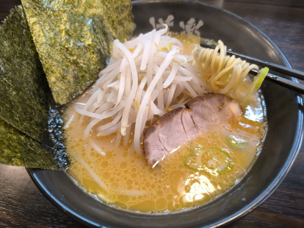 「らーめん(880)」@ラーメン道楽 蒲田店の写真