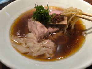 「らー麺(醤油)(1,300)」@らーめん 鉢ノ葦葉の写真