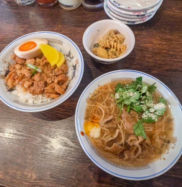 「麺線・魯肉飯 ハーフ&ハーフ 1,250円」@麺線屋 formosaの写真