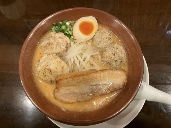 「濃厚鶏だしラーメン　味噌」@らーめんなが田の写真