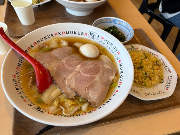 「小チャーシュー煮玉子ラーメン + 炒飯セット」@どうとんぼり神座 ららぽーと立川立飛店の写真