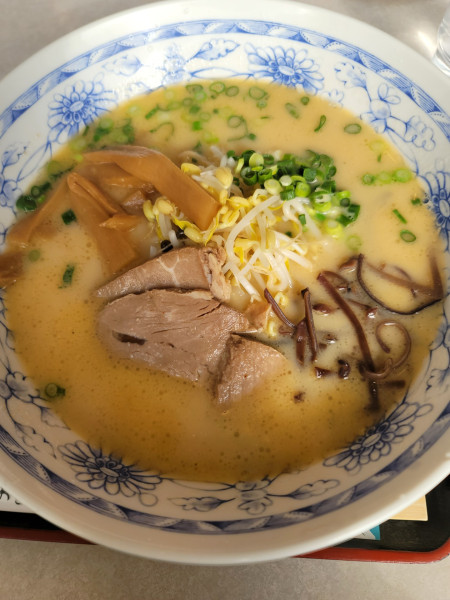 「塩とんこつ」@レストラン ブーゲンの写真