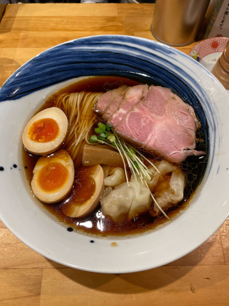 「特選醤油中華そば」@いしかわやの写真