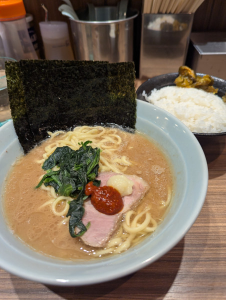 「ラーメン」@横浜らーめん渡来武 総本店の写真