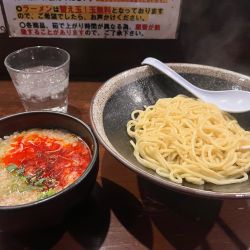 赤辛豚つけめん