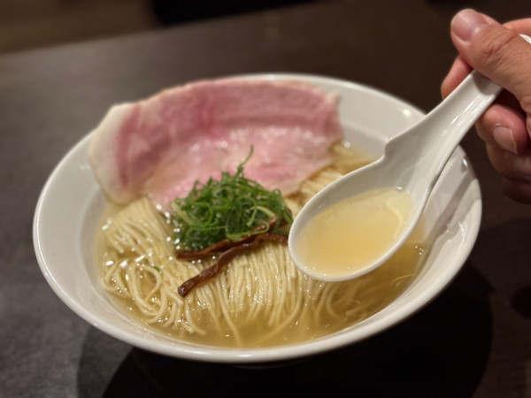 「鶏清湯貝塩そば」@鶏冠78の写真