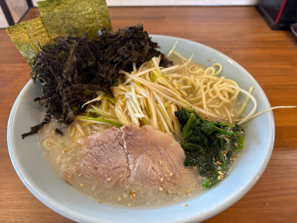 「塩ネギラーメン940円、岩海苔250円」@ニューラーメンショップ 鉾田店の写真