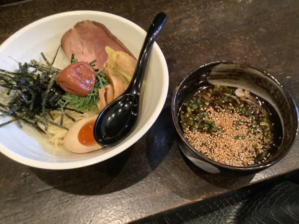 「梅つけ麺（タレ冷）」@毘沙門の写真