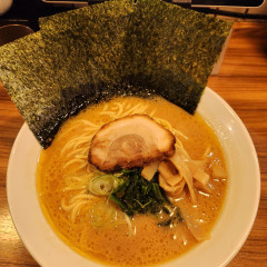 横浜らぁめん 桜花  西口本店の写真