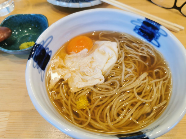 「かけ　たまご」@蕎麦切り ちょんまげの写真