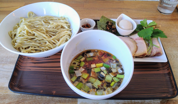 「【限定】特製あつもり醤油つけ麺(大)」@湖麺屋 Reel Cafeの写真