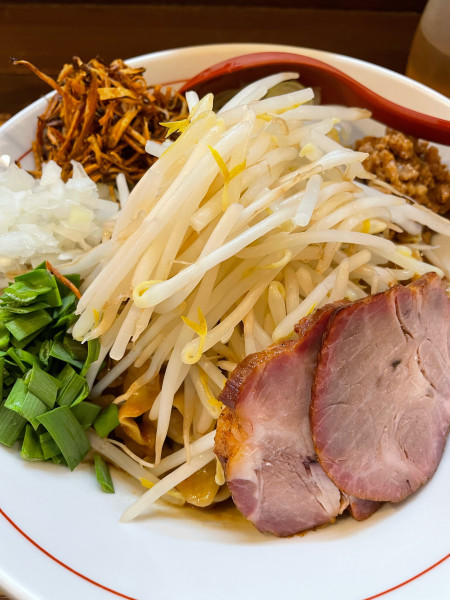 「まぜそば 大盛」@東京味噌らーめん 鶉の写真