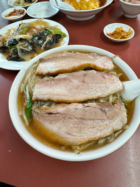 「焼豚モヤシそば餃子ゆで餃子天津飯キクラゲネギ炒め」@太陸の写真