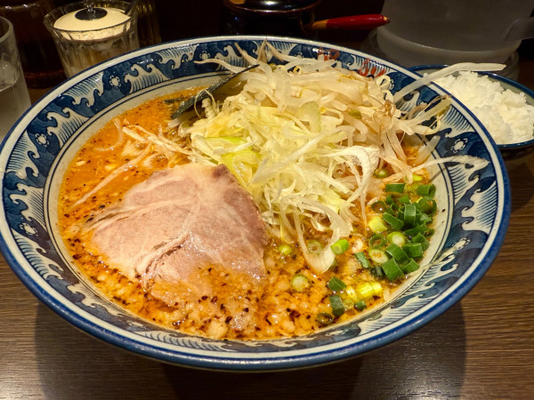「辛味噌ネギラーメン+モヤシ」@麺屋 黒船 狛江店の写真