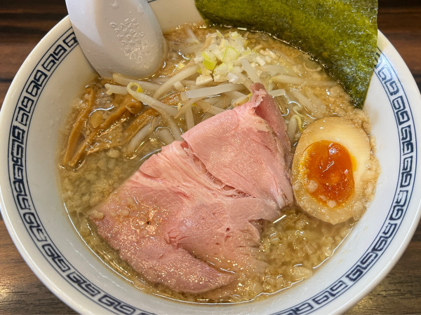 「背脂醤油」@稲荷屋の写真