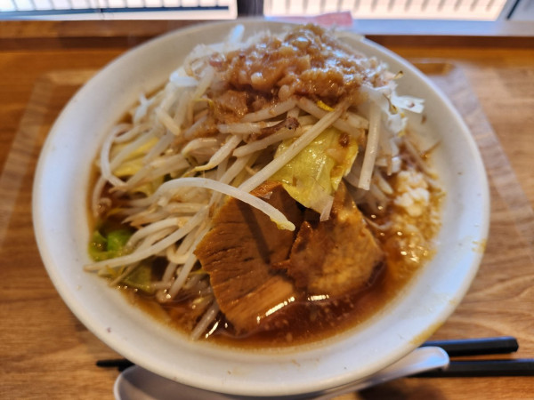 「ラーメン　ニンニクヤサイマシアブラマシ」@マシマシらーめん 物語はここから始まるのだ。 大井競馬場前店の写真