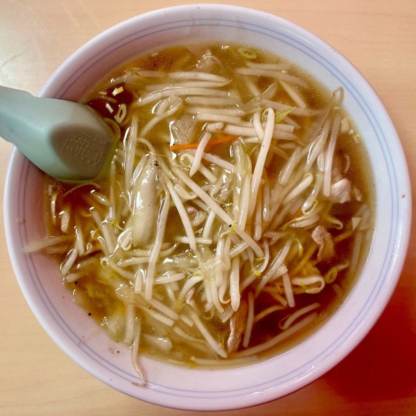 「キリンラガー ＋ ニラレバ炒め → モヤシそば」@安楽の写真