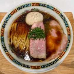 牡蠣干し黒醤油らぁ麺(¥1,100) 味玉(¥150)